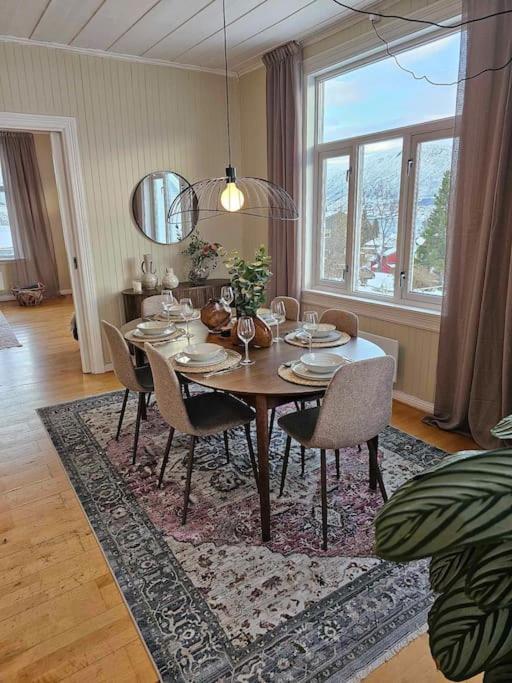 Amazing Tromso City Apartment With Free Parking And Lovely City Views! Exterior photo