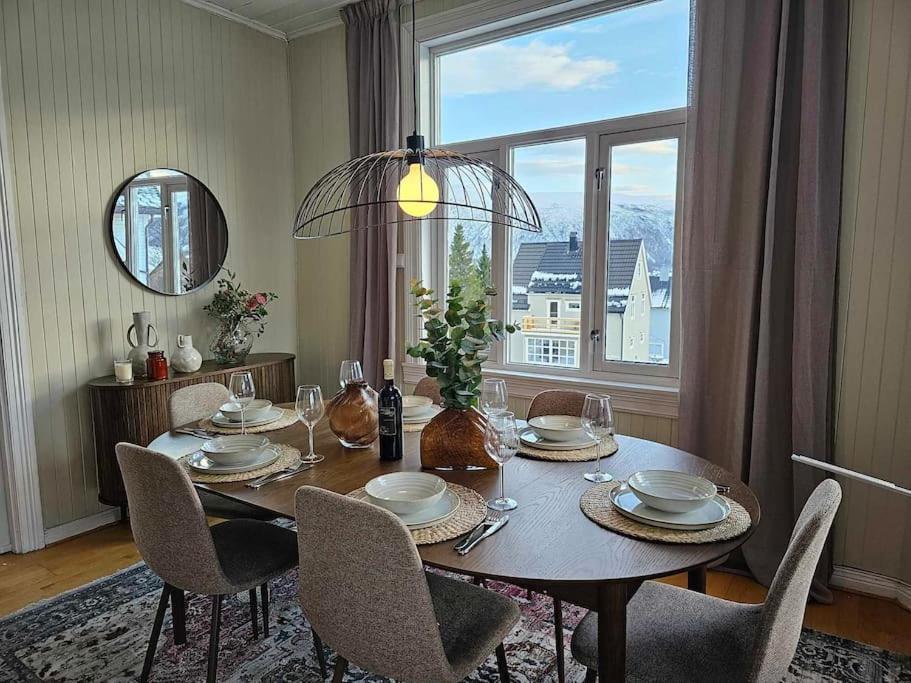 Amazing Tromso City Apartment With Free Parking And Lovely City Views! Exterior photo