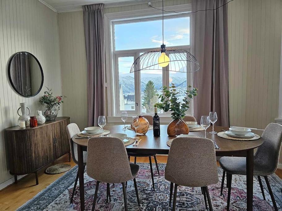 Amazing Tromso City Apartment With Free Parking And Lovely City Views! Exterior photo