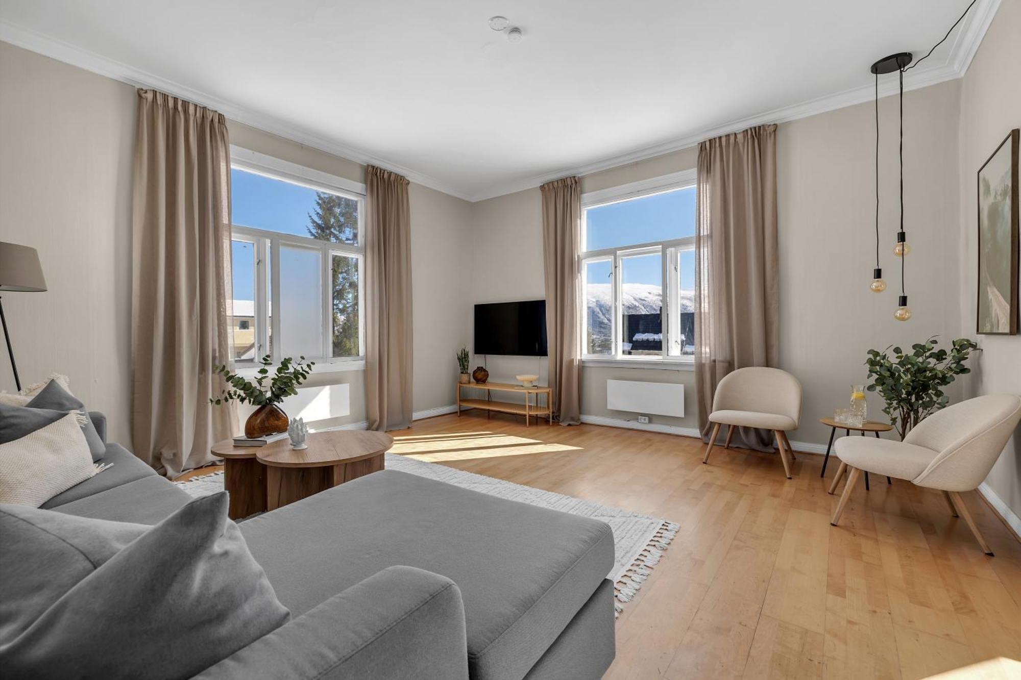 Amazing Tromso City Apartment With Free Parking And Lovely City Views! Exterior photo