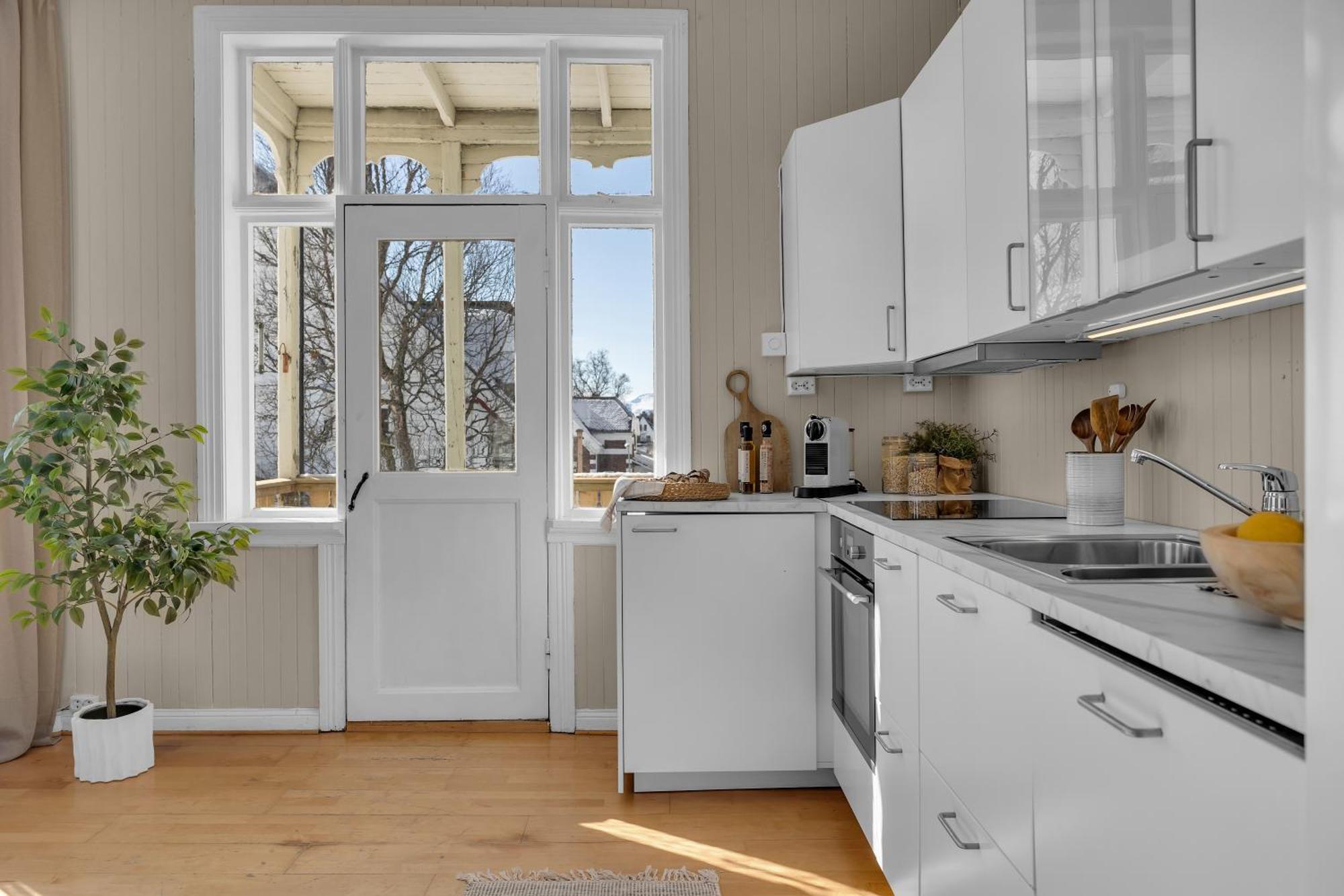 Amazing Tromso City Apartment With Free Parking And Lovely City Views! Exterior photo